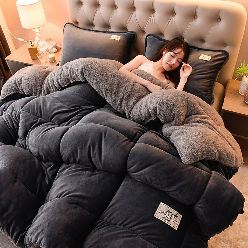 Lamb Fleece Blanket for Winter Comfort